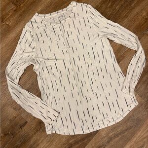 Apt. 9 White Long-Sleeve Top with Black Dash Print
